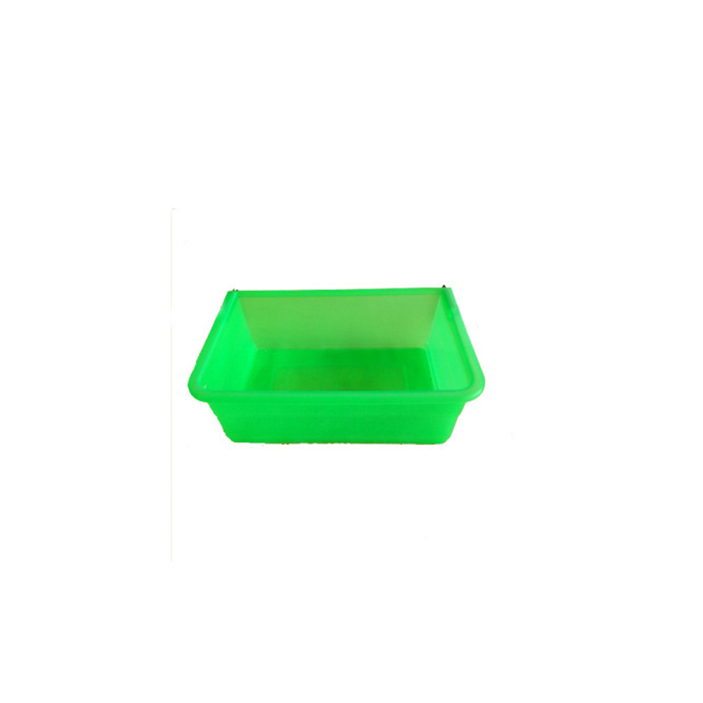 Medium feed trough
